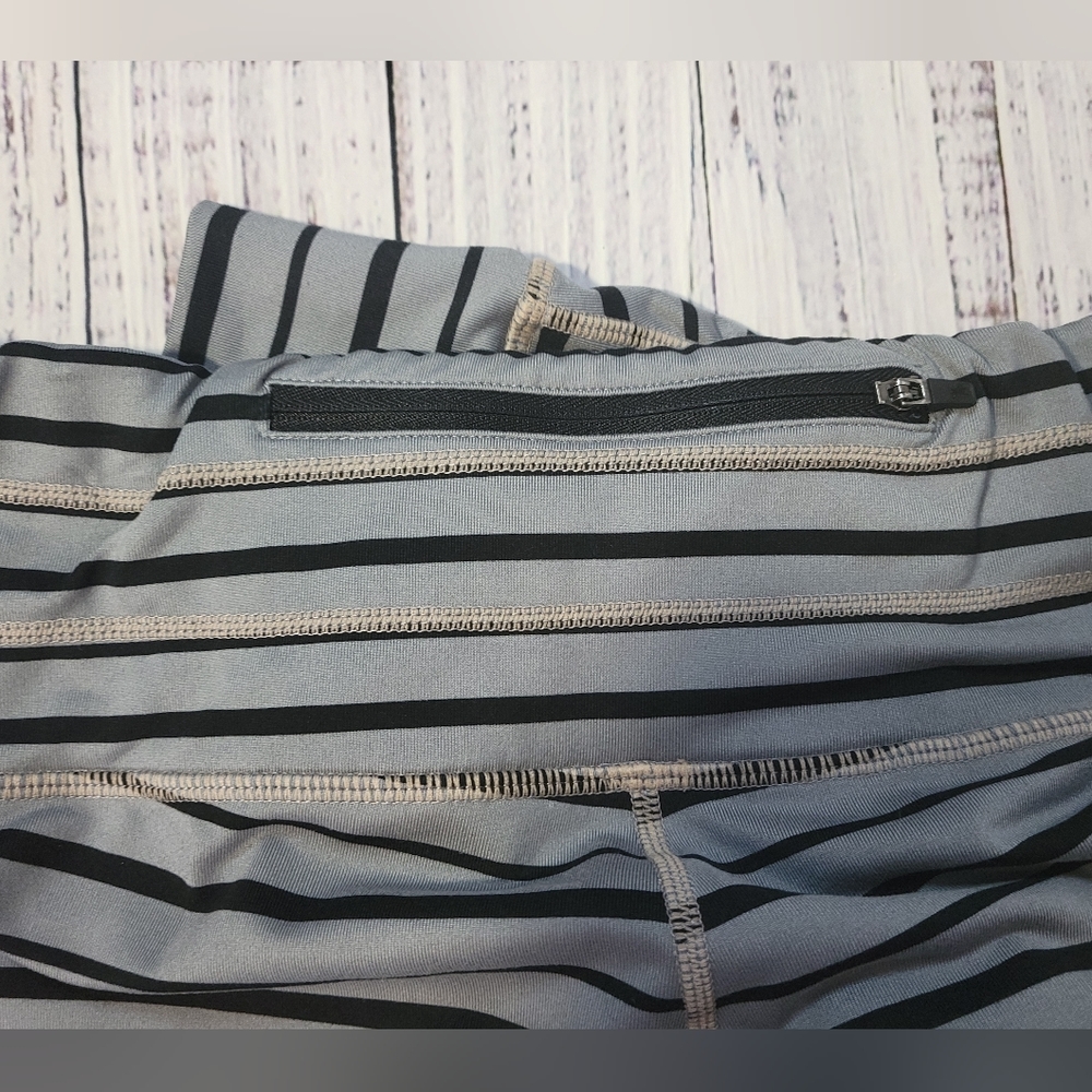 Athleta Relay M stripped skinny leggings - Picture 5 of 7